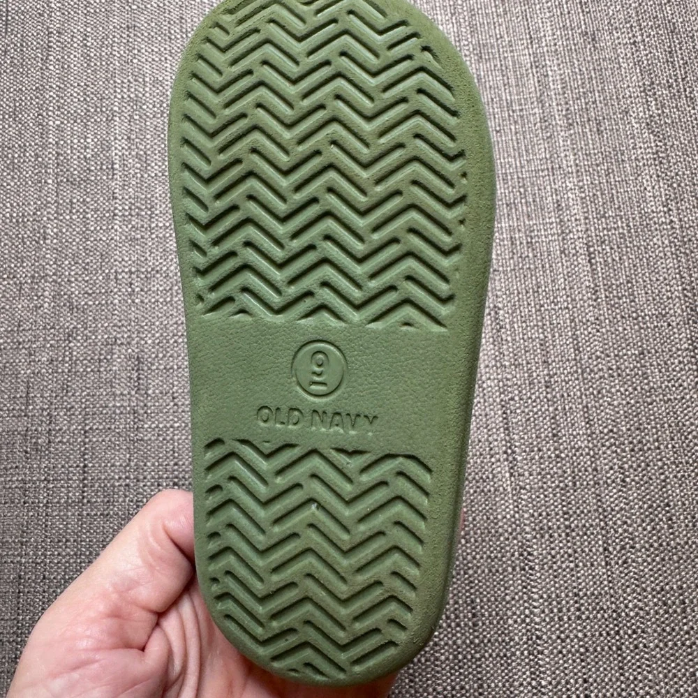 Old Navy Toddler EVA Foam Sandals Olive Green Hook Loop Water Shoes Size 9